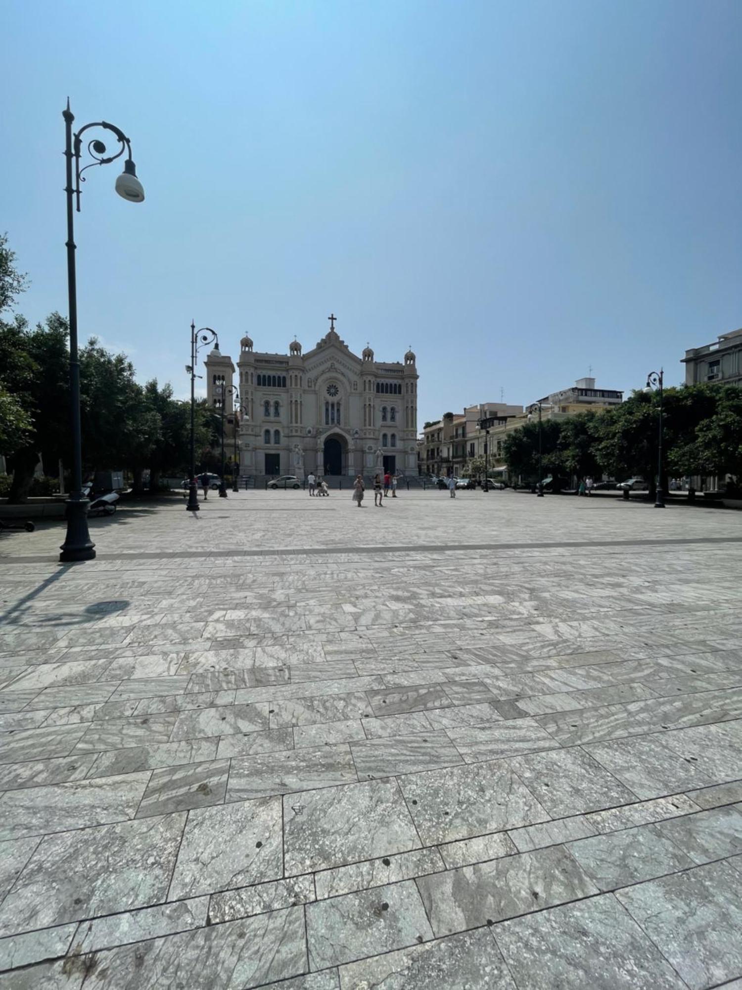 Hotel La Cattedrale Reggio Calabria Exterior foto